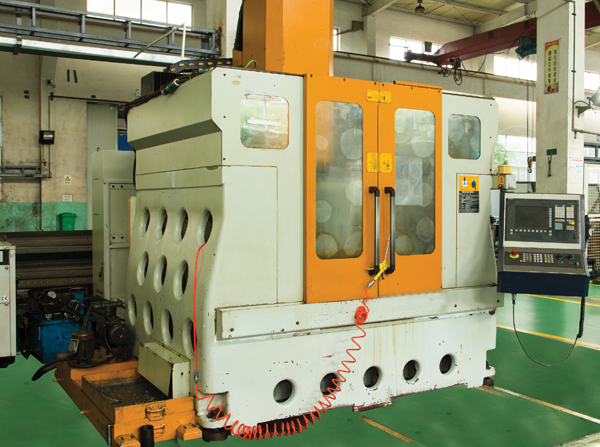 五軸加工中心 五軸加工中心